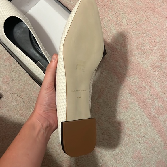 Pretty white/cream flats by Saks never worn - Picture 4 of 4